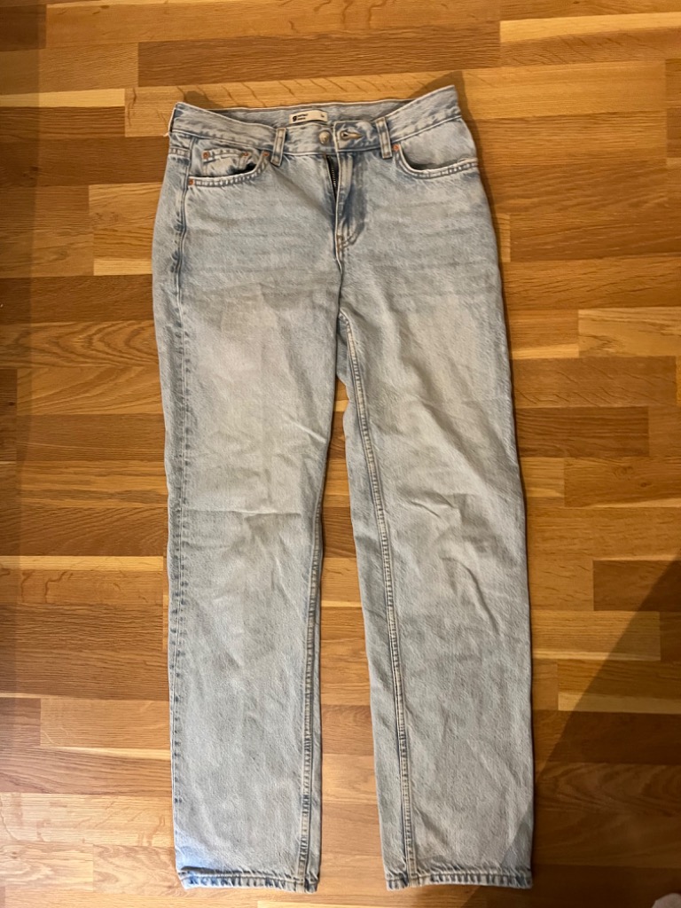 Lyseblå jeans