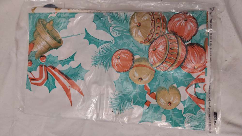 Muovinen pöytäliina