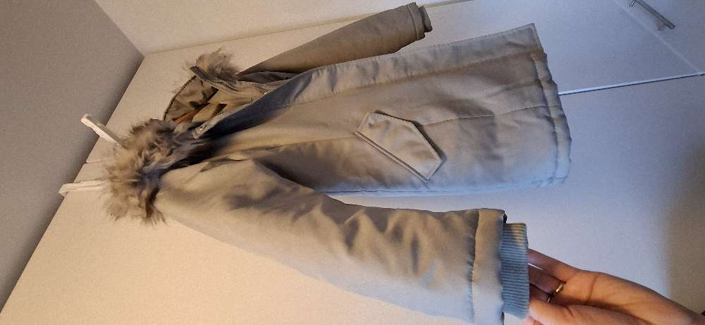 Only st. M úlpa lítið notuð