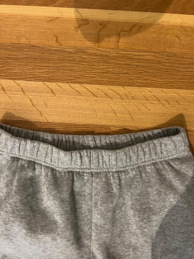 Grå joggebukse