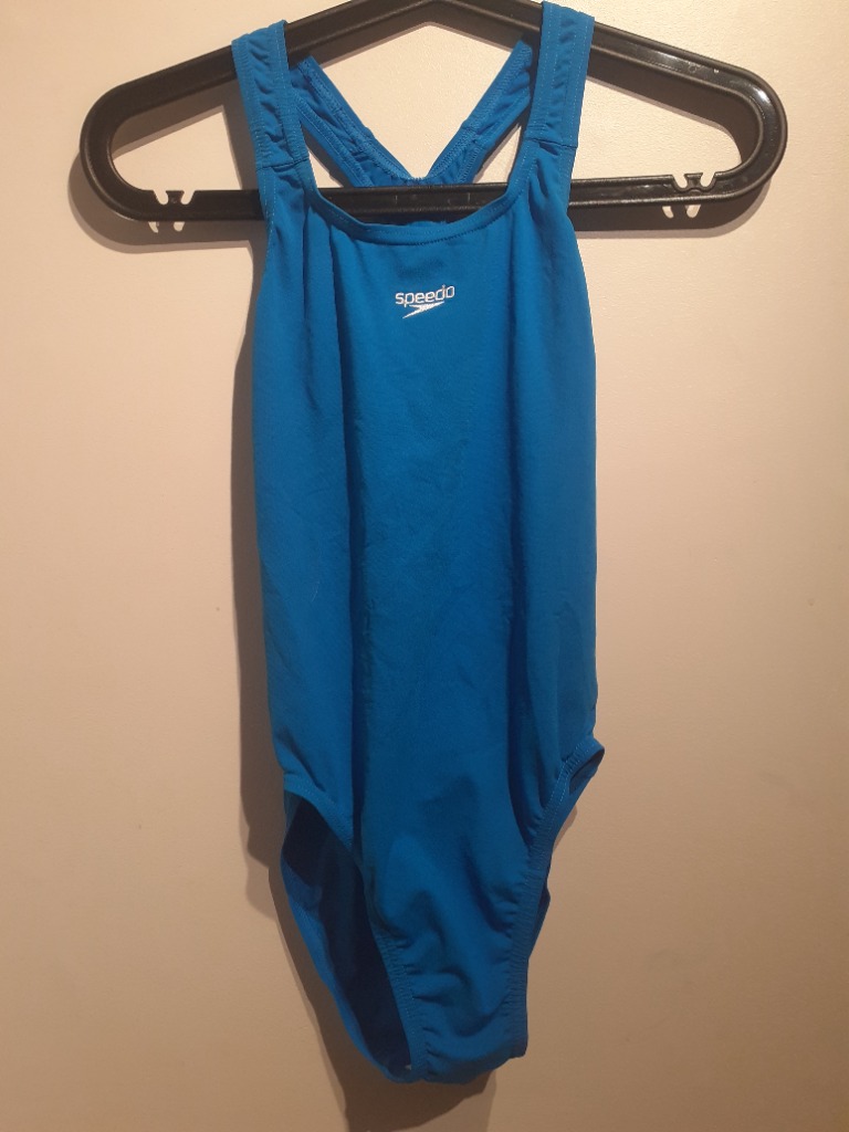 Speedo blár sundbolur 164