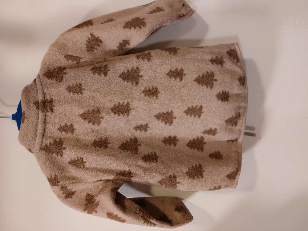 Lindex flíssett brúnt m/grenitré st 74