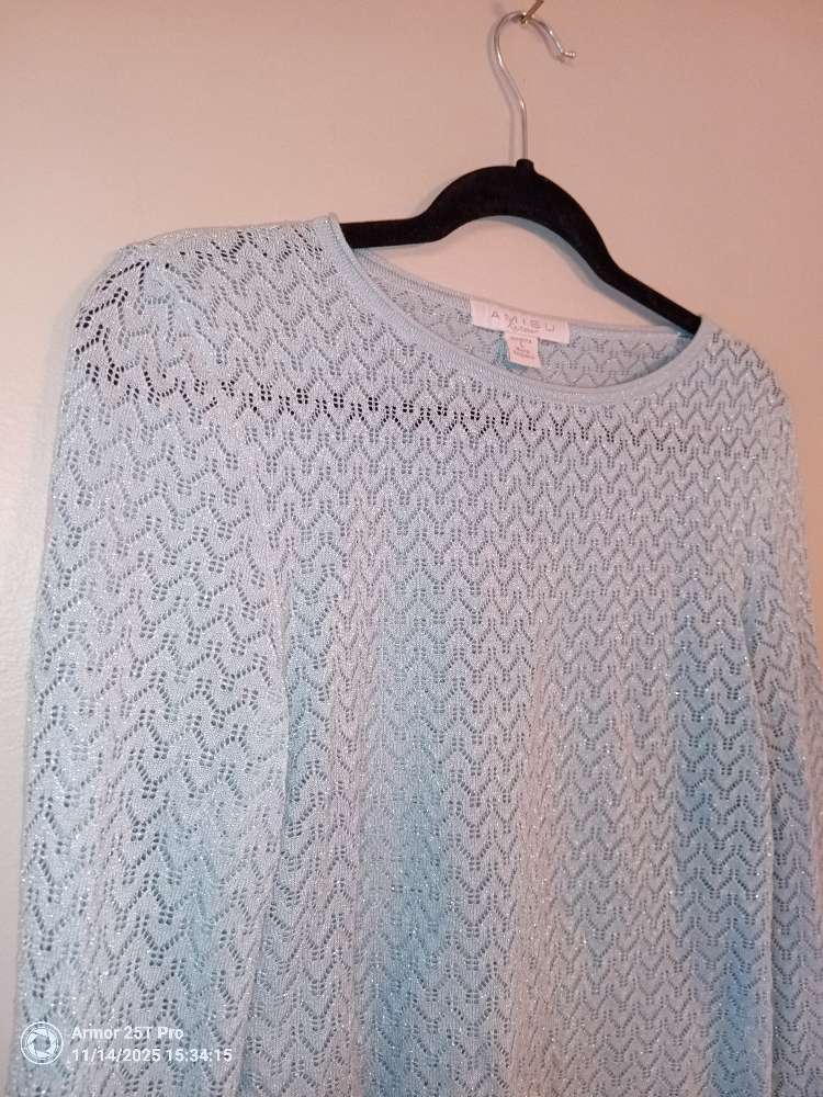 AMISU blá peysa St L