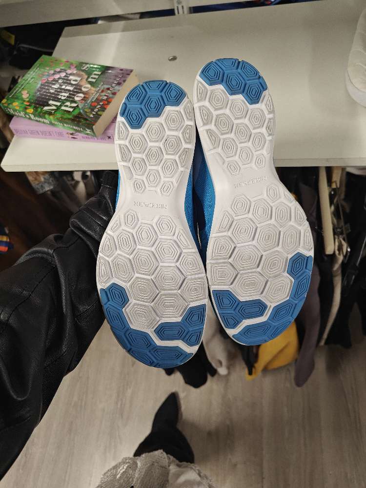 Nike siniset urheilukengät, 39