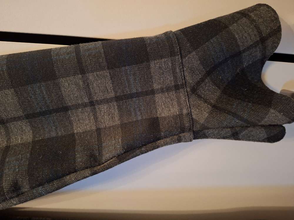 Musta-harm ruudull Zara-mekko M frillat