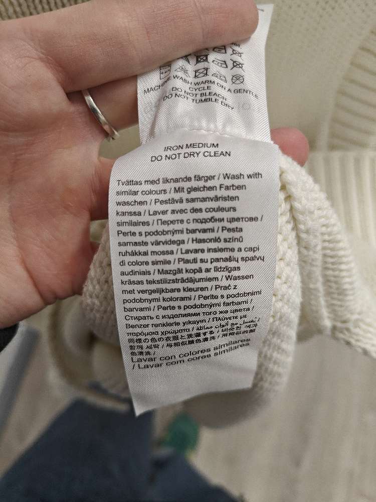 Ginatricot valkoinen pitkä neuleliivi, S