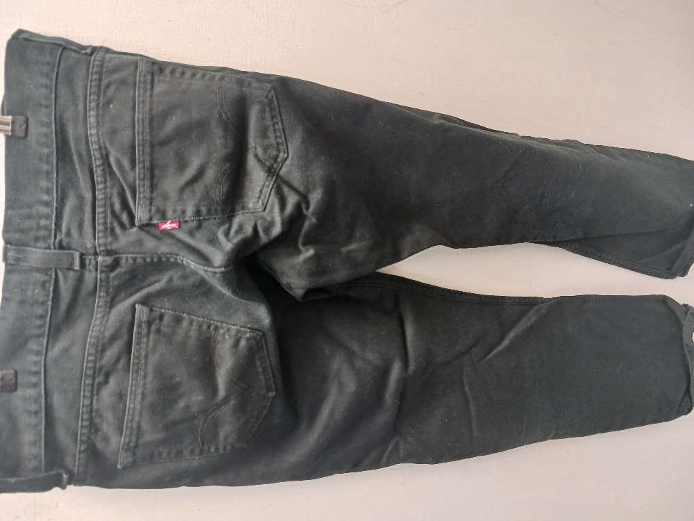 Levis mustat 506 farkut n. XL
