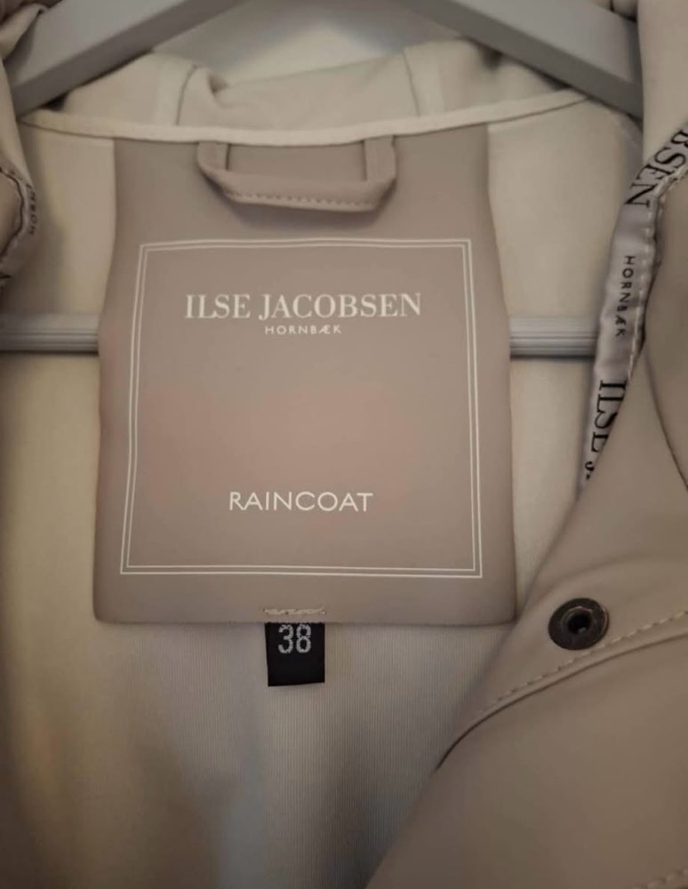 Ilse Jacobsen regnkápa st 38