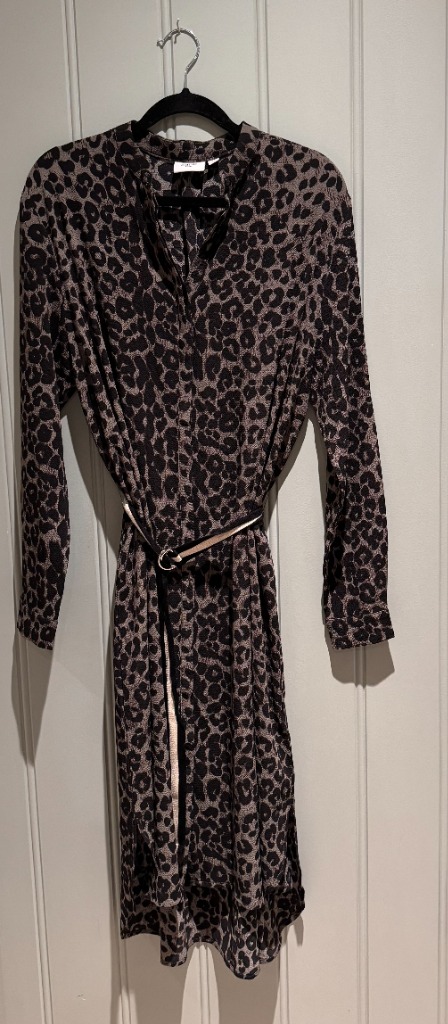 Leopard kjole, Saint tropez