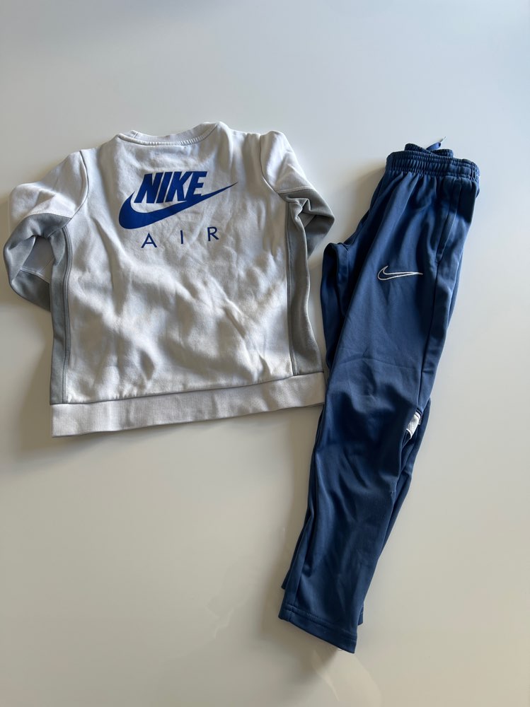 Nike paysa of buxur xs