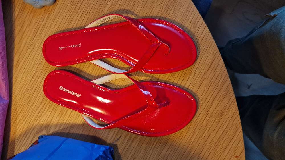 Røde sandaler 