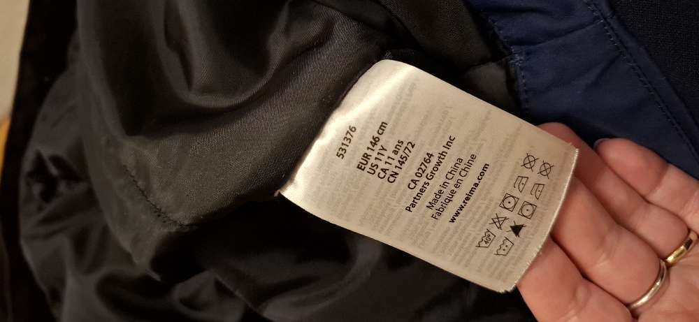 Reima úlpa st. 146 dökkblá