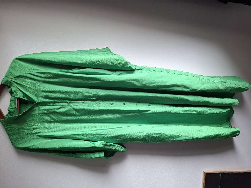 Gestuz vihreä mekko 40 