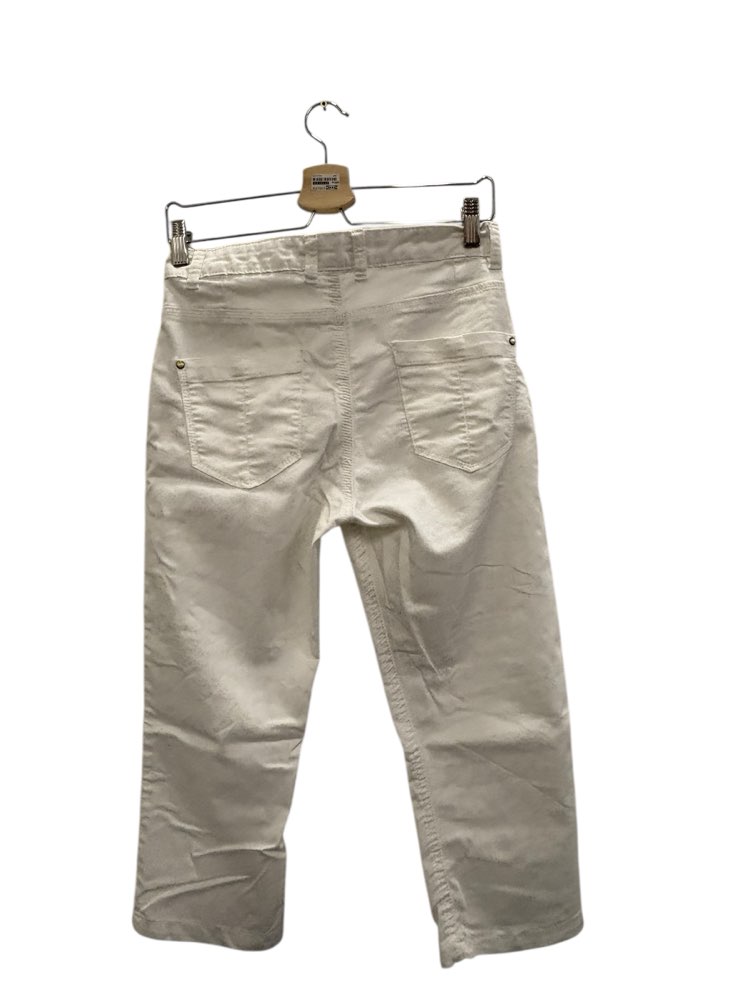 Pola valkoiset caprit, 36