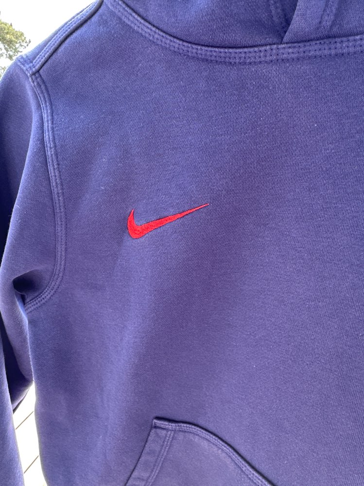 Nike hettegenser str 137-147