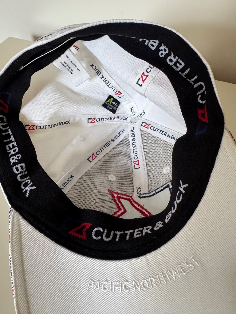 Cutter & Buck valk. golf-lippis