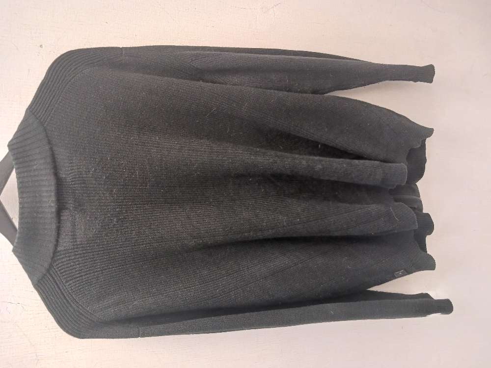 Pierre Cardin musta neuletakki L