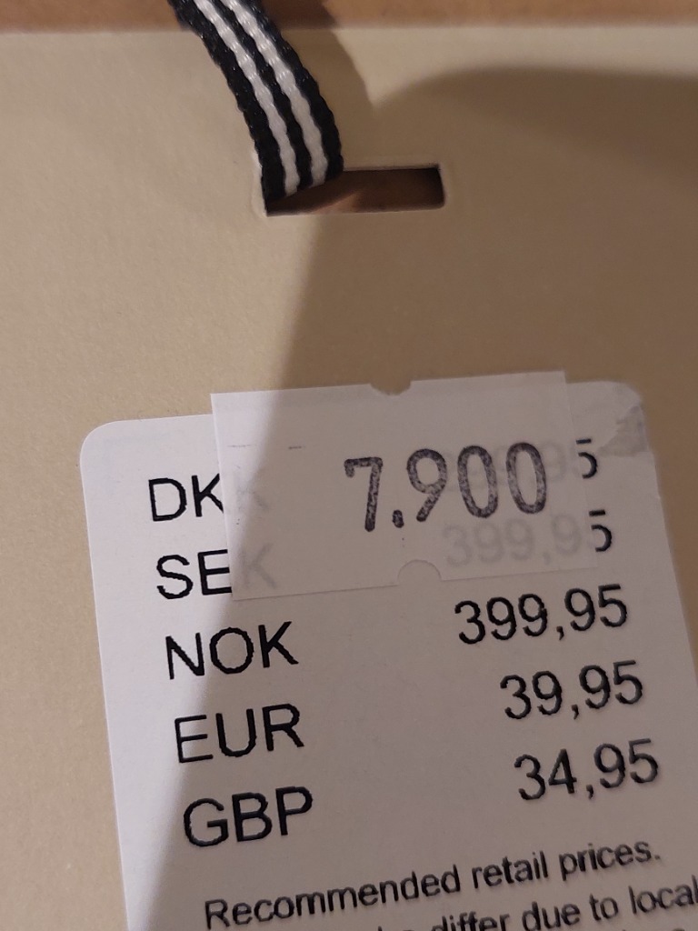 Nýr Freequent kjóll M