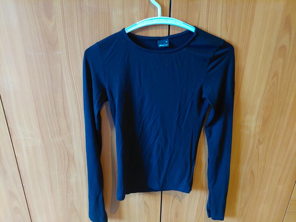Gina tricot svartur langerma bolur xs 