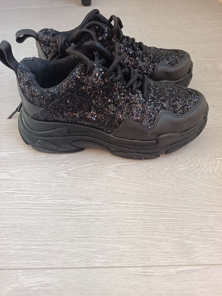 Mustat glitterkengät 36 koko