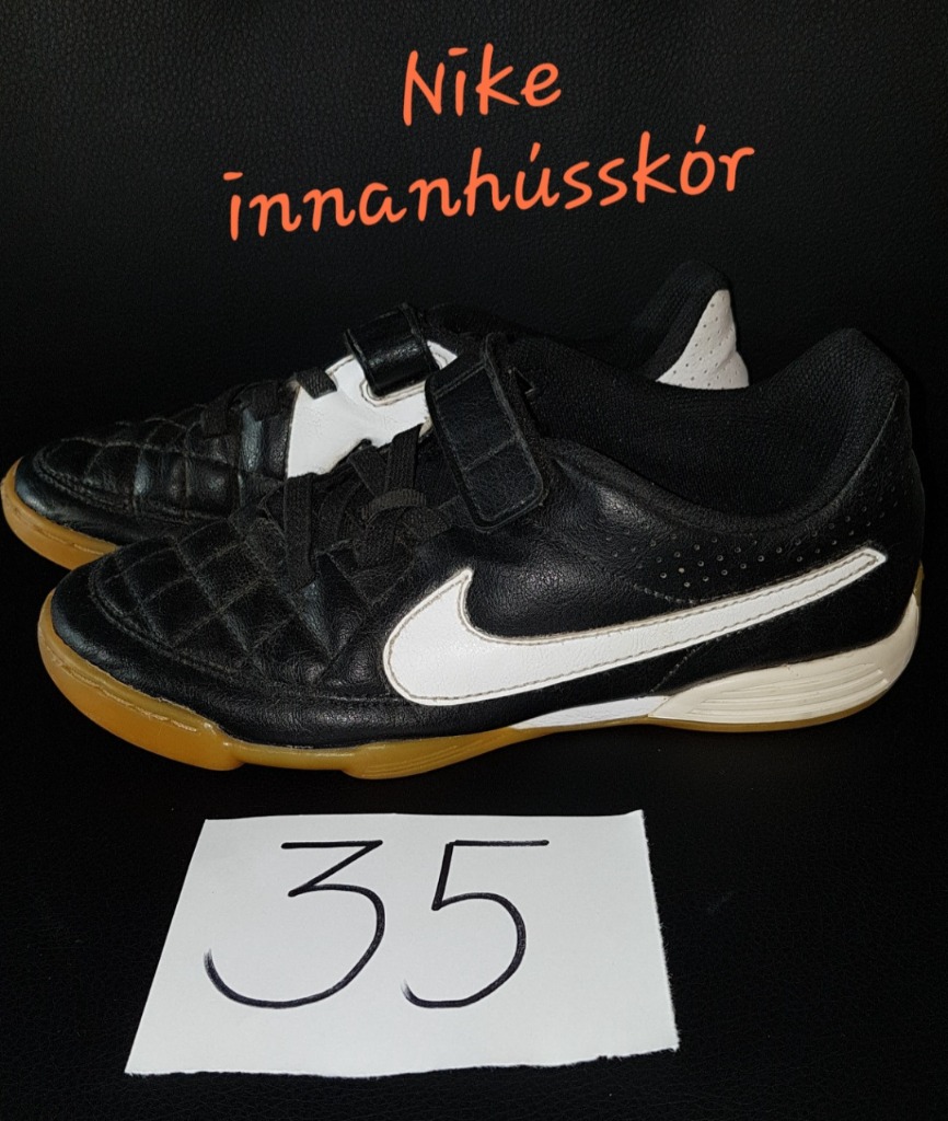 Svartir Nike innanh ssk r nr. 35 Webshop