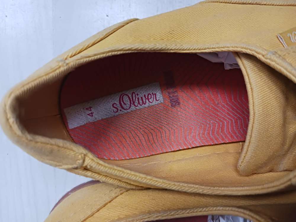 Keltaiset S.oliver kengät 44