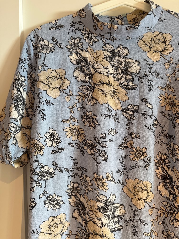 P - blå chiffon kjole blomst xs/s