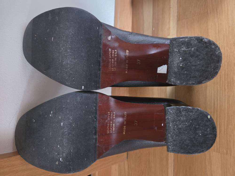 Leðurskór st.37 meira 38