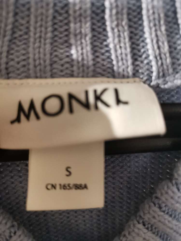 Monki S
