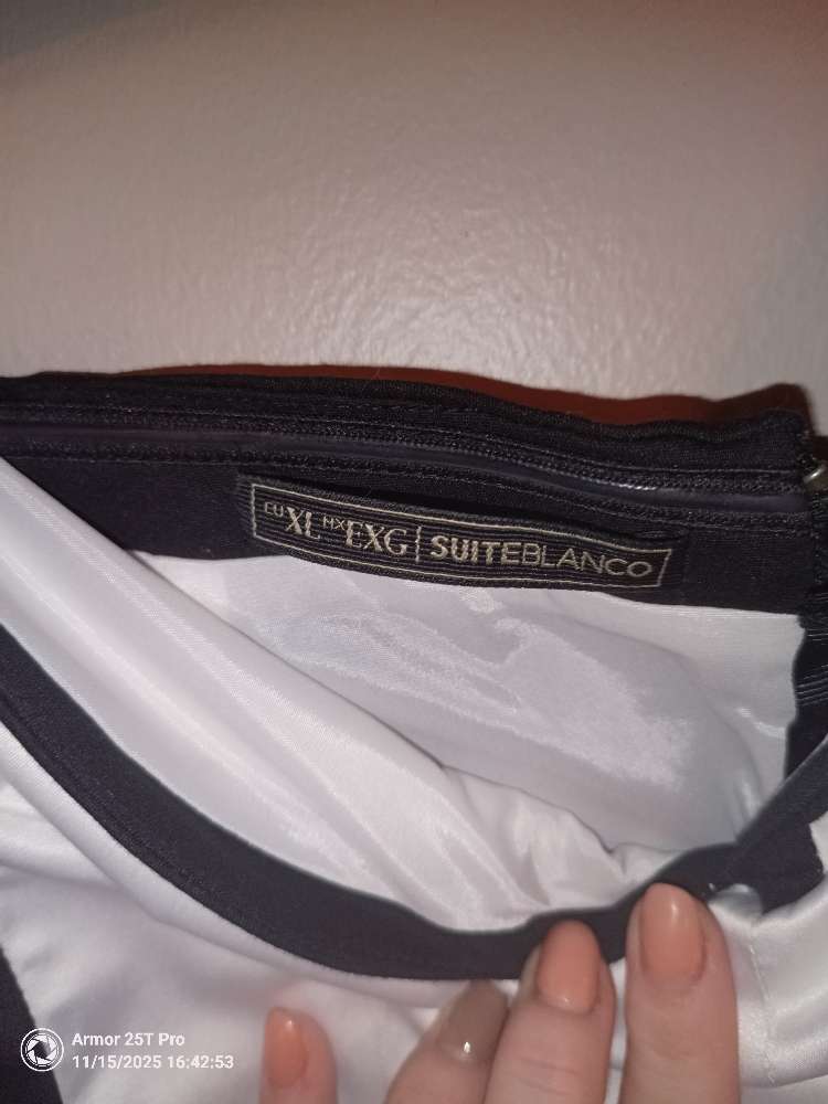 SUITEBLANCO stuttur satinkjóll St XL