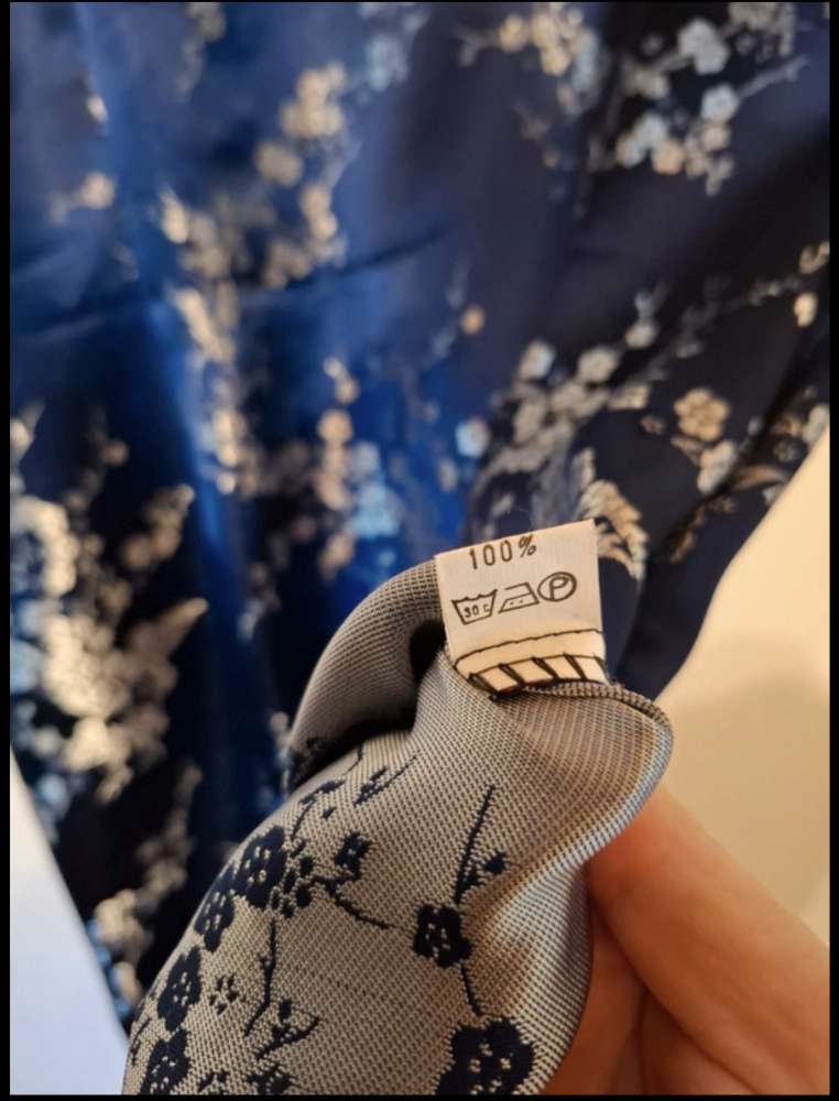 Sininen silkkimekko XXL