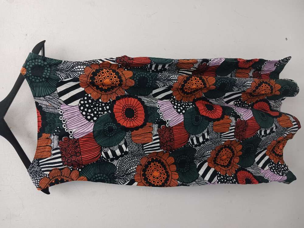 Marimekko x uniqlo mekko L