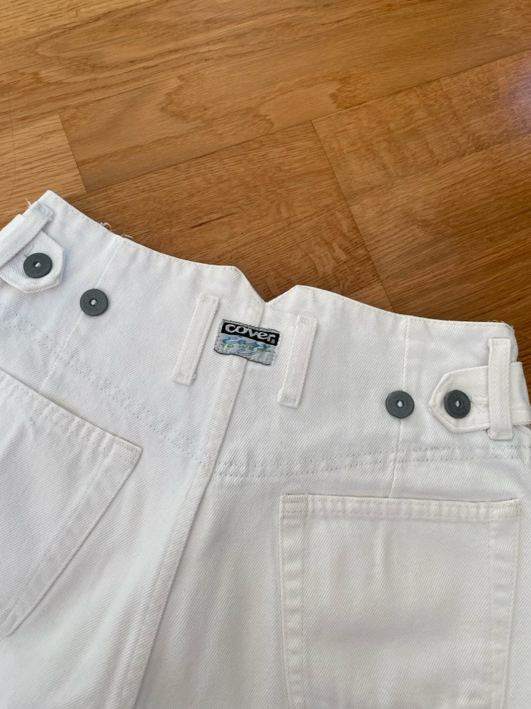 valkoiset vintage farkkushortsit