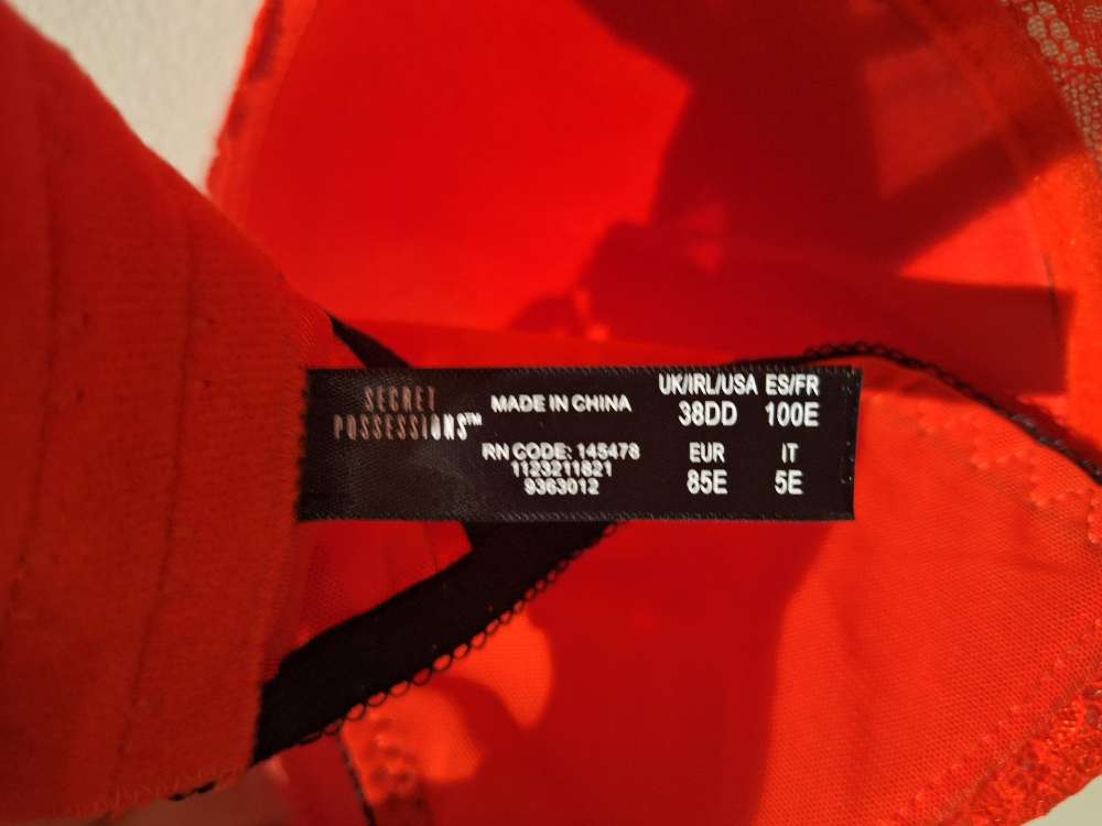 Brjóstahaldari rauður blúndu 38dd