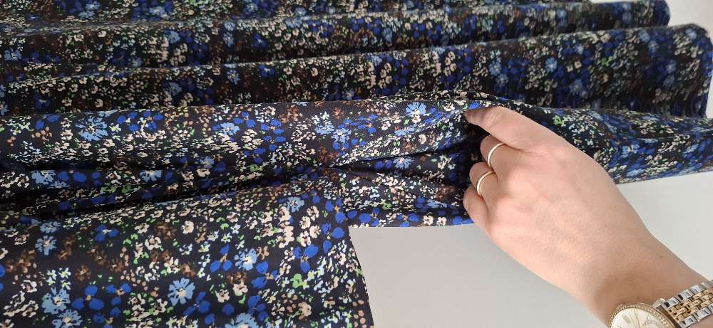 Fransa st. M blómakjóll m.vösum