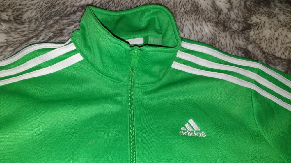 Adidas rennt peysa st. 152