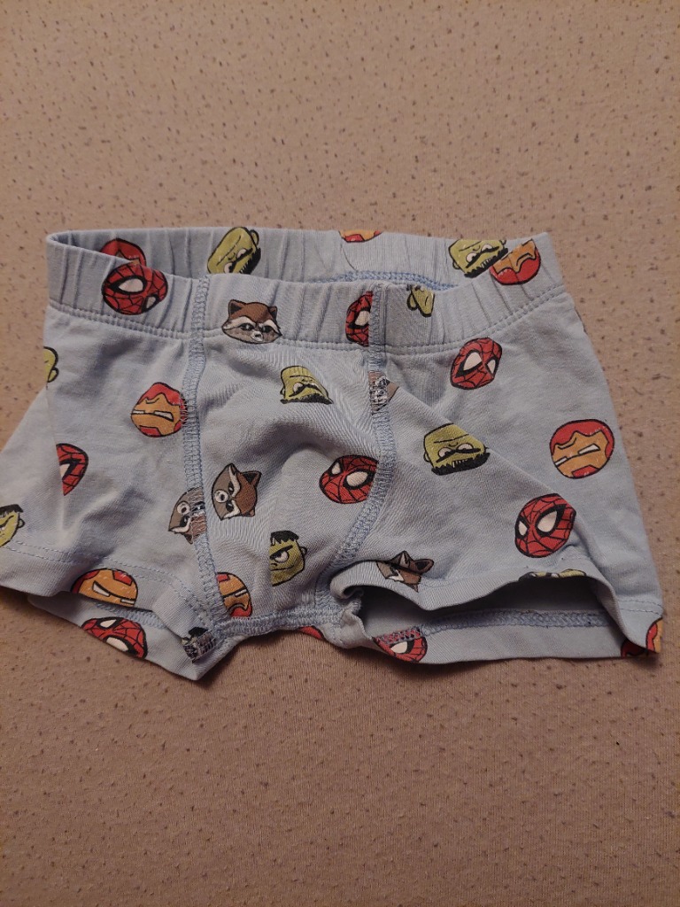 4 x Marvel brækur 92
