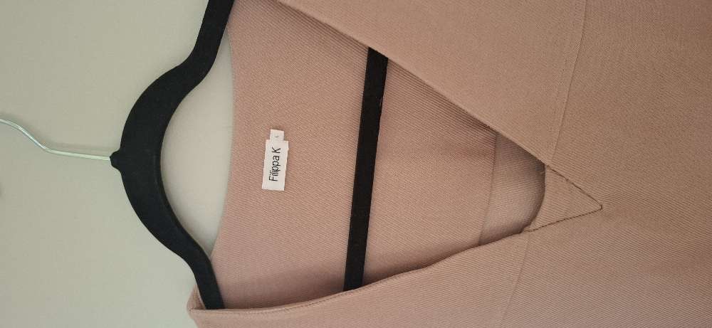 Filippa K st. L fölbleikur kjóll