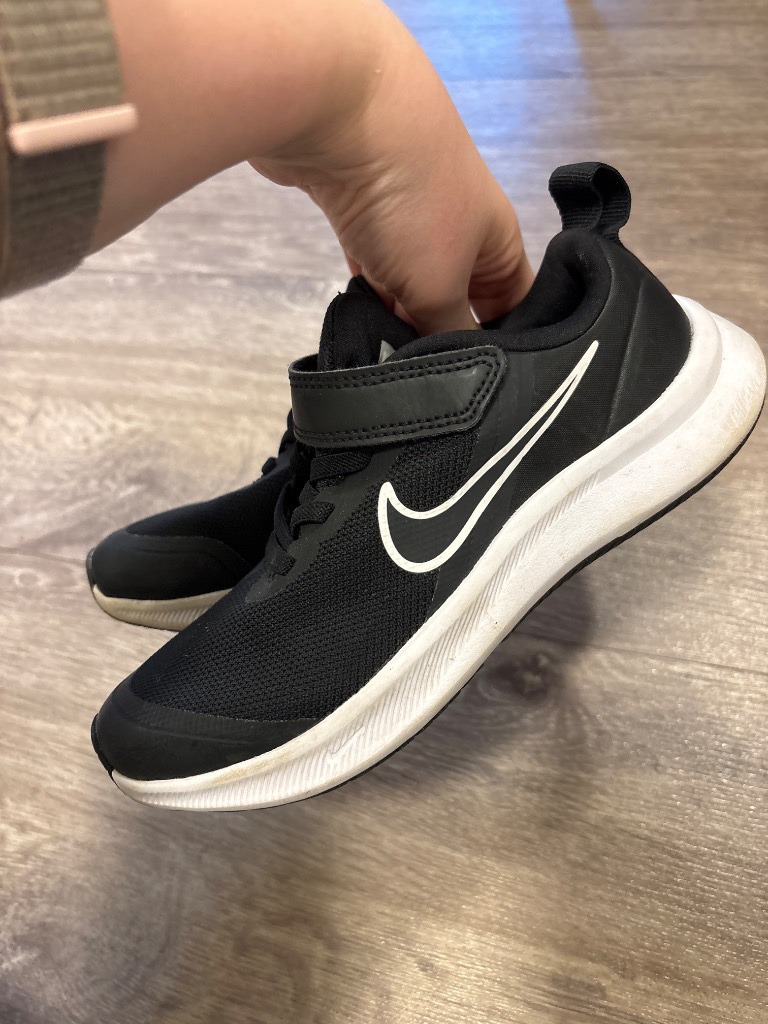 Nike strigaskór St. 33