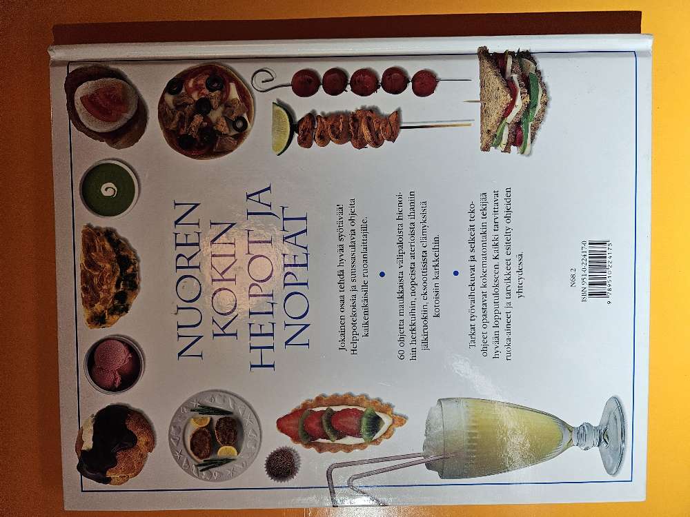 Nuoren kokin helpot ja nopeat kirja UUSI