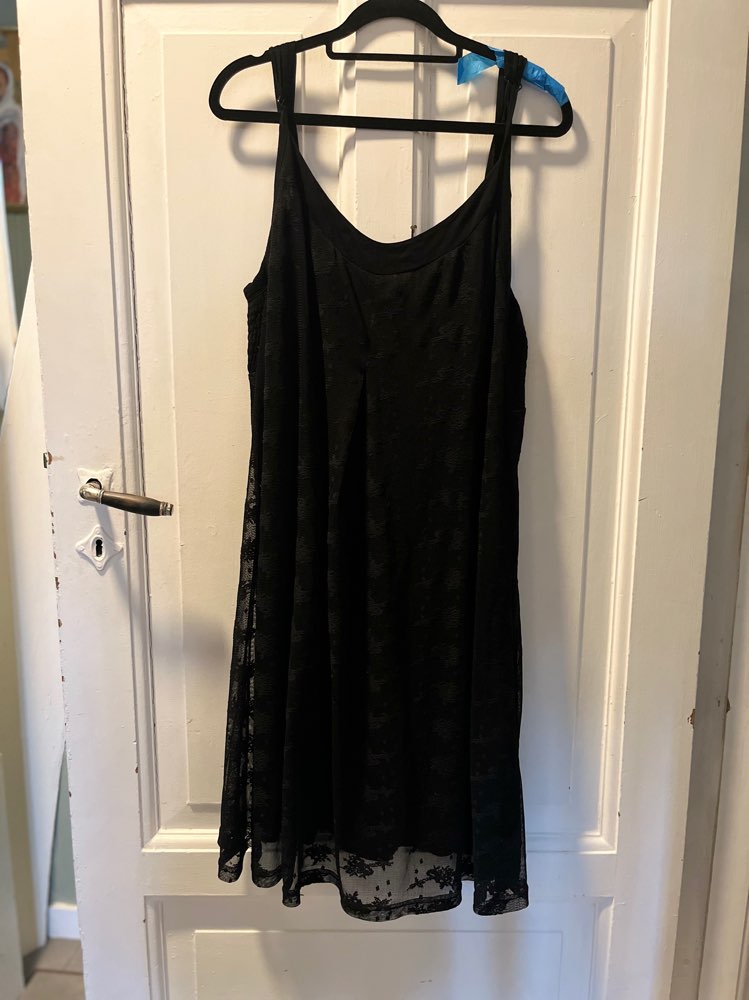 Sort kjole med stropper, ZIZZI str S