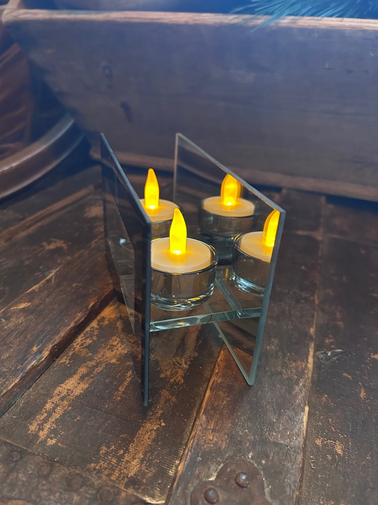 Lyslykt med 2 stk el.telys