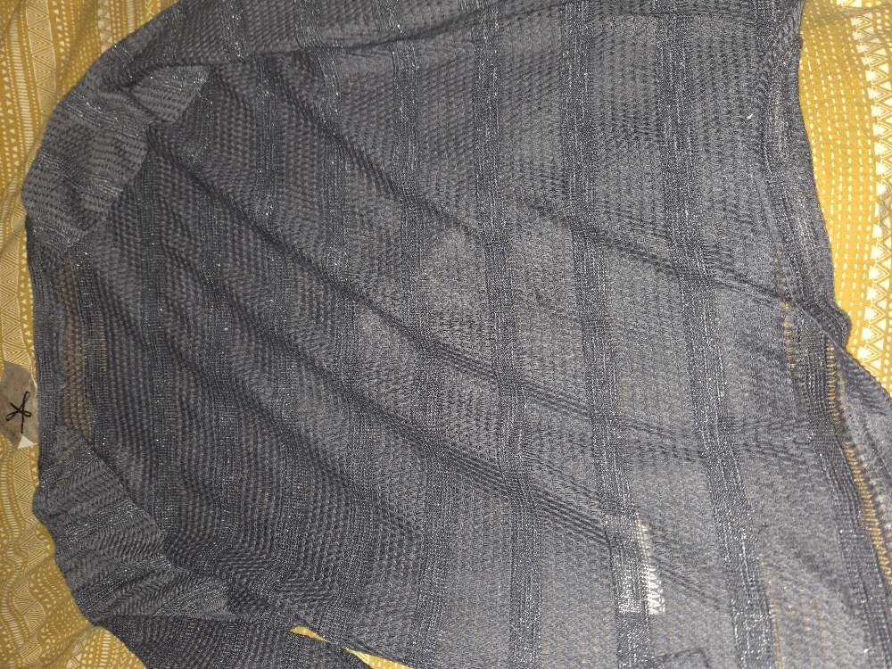 Þunn peysa ónotuð st. 12 / 40