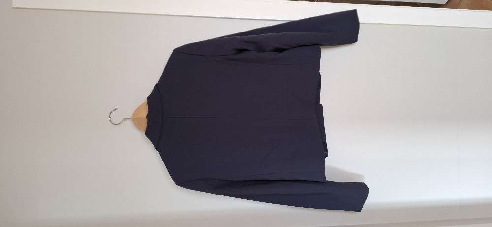 Vila st. 40 stuttur jakki navy blár