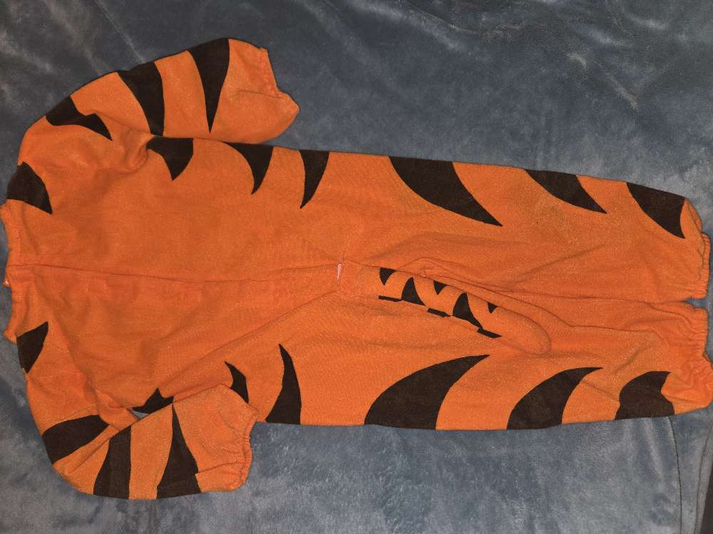 Tumi tígur búningur st. 92