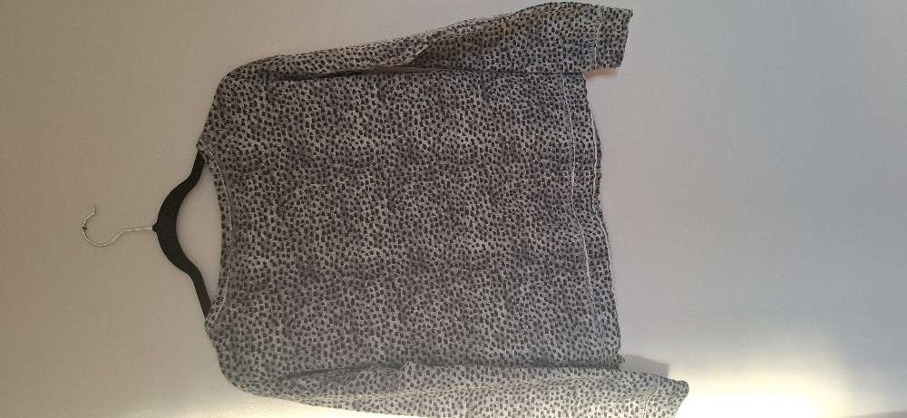 Benetton st. XS/S cropped peysa