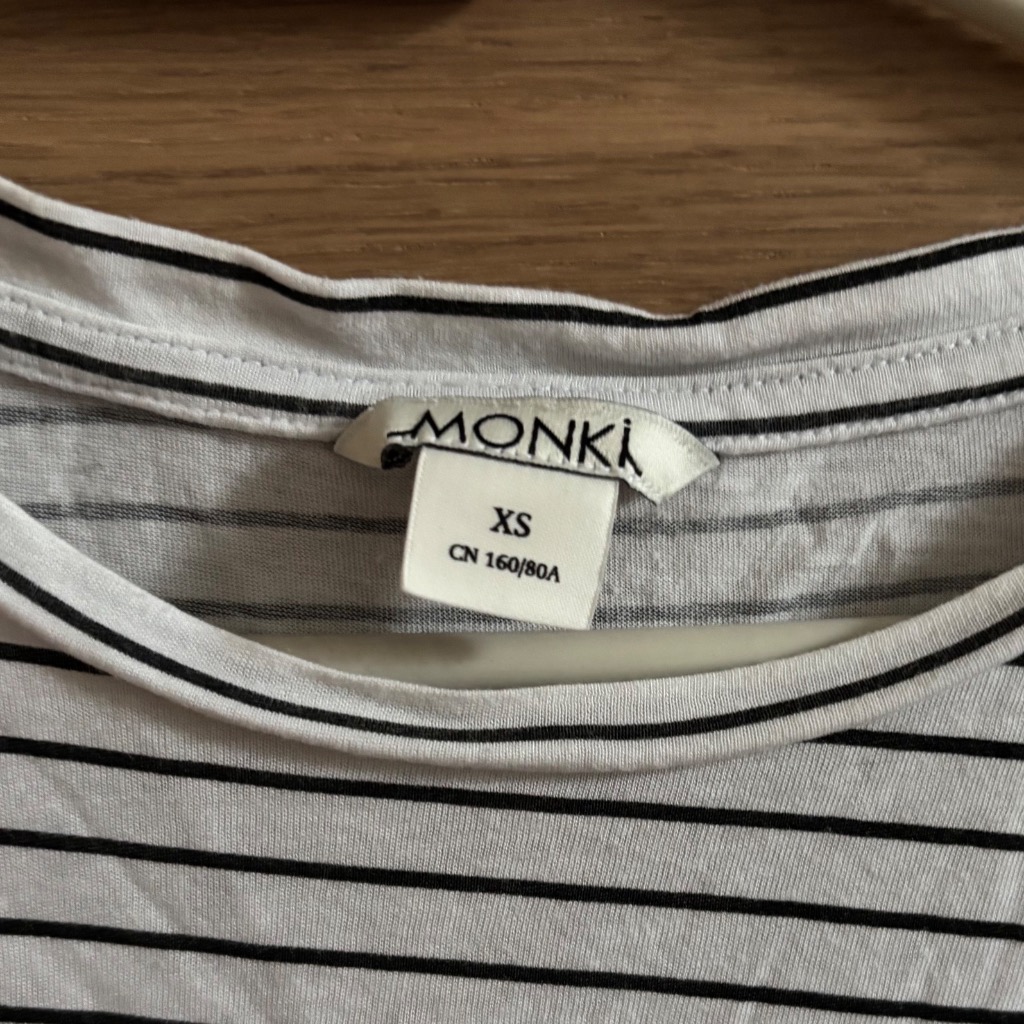 Monki raidallinen croptop, koko XS