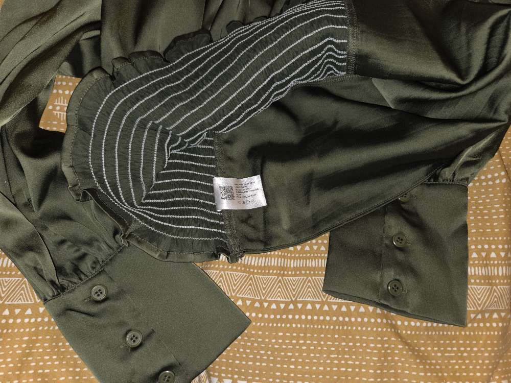 Skyrta glans st. L (M)