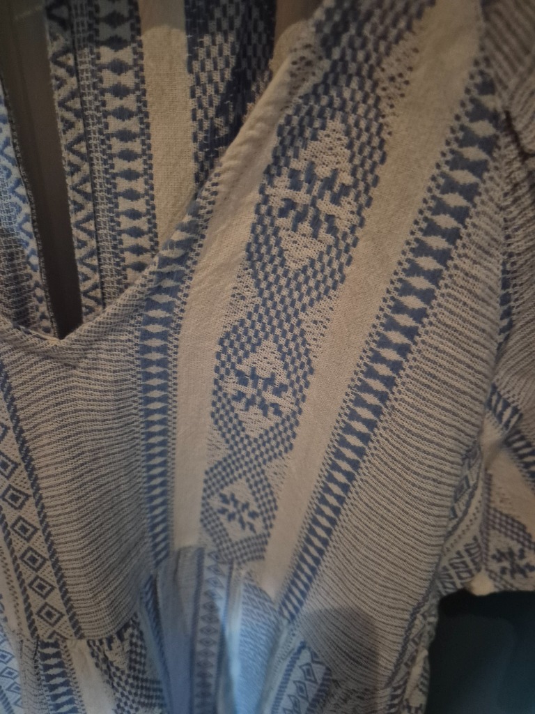 Blå og hvit kjole, xs