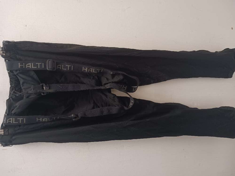 Halti mustat ulkoiluhousut XL